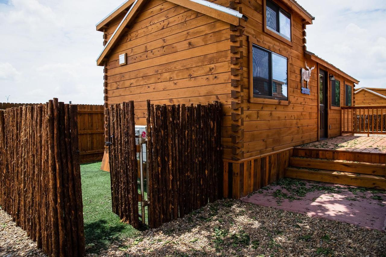 The Big Texan - Cabins And Wagons أماريلو المظهر الخارجي الصورة
